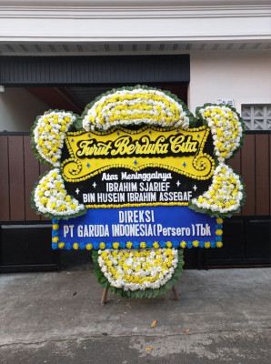 Papan Bunga Duka di Sapta Marga